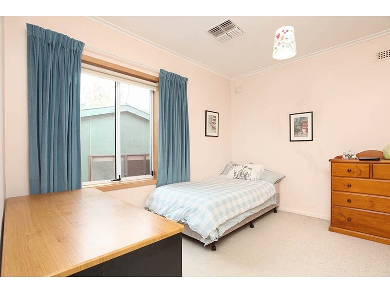 8 Waldron Street, Elizabeth East SA 5112