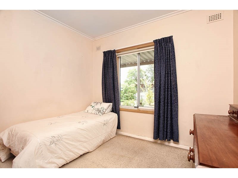 8 Waldron Street, Elizabeth East SA 5112