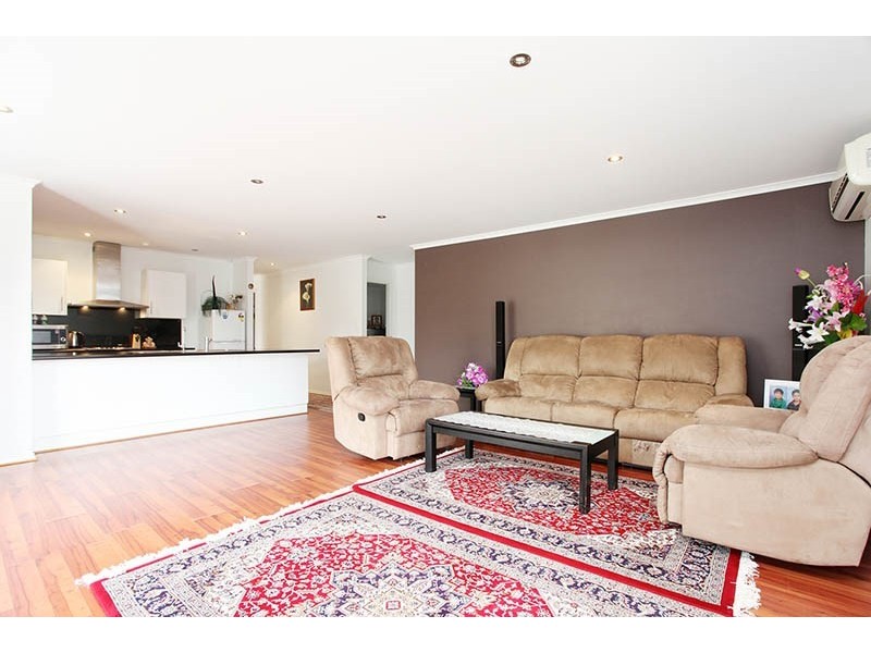 15 Graeber Road, Smithfield SA 5114