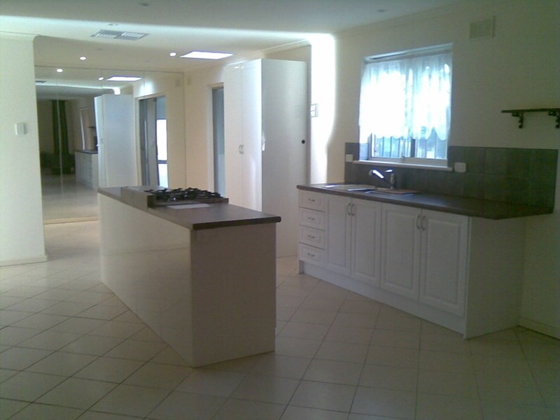 2 Inwood Road, Elizabeth East SA 5112