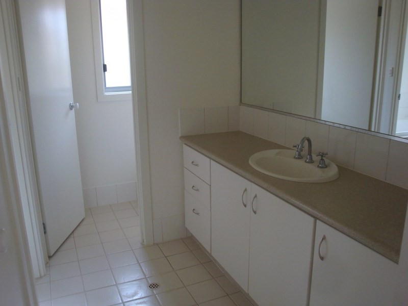 8 Veronica Drive, Burton SA 5110