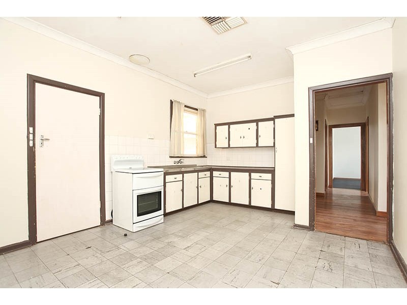 21 Tolmer Road, Elizabeth Park SA 5113