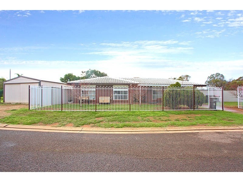 15 Denbar Grove, Andrews Farm SA 5114