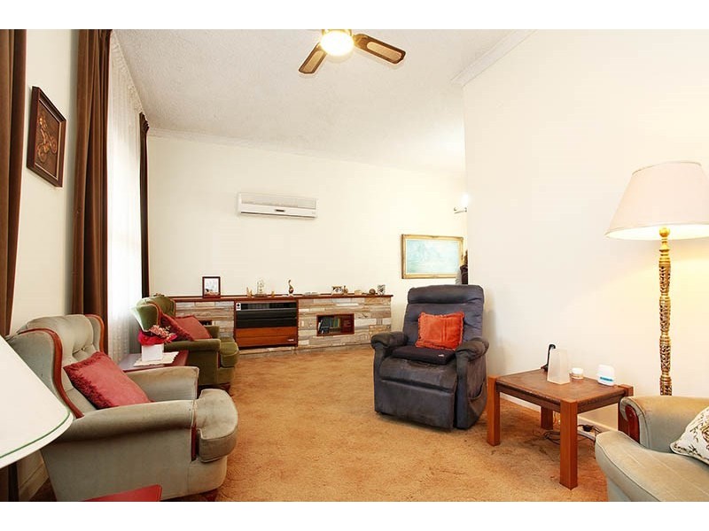 42 McIntyre Road, Macdonald Park SA 5121