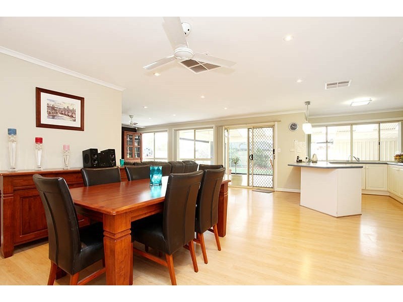 4 Eton Drive, Andrews Farm SA 5114
