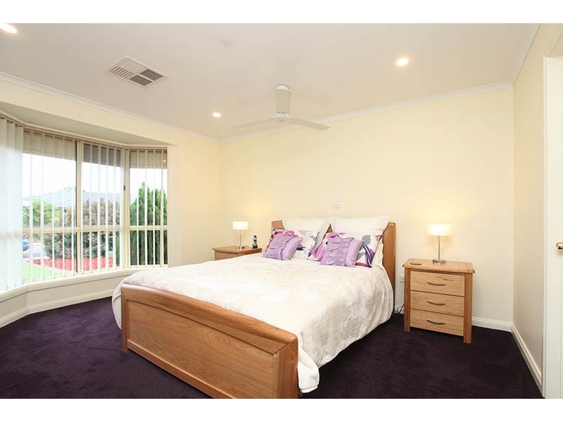 4 Eton Drive, Andrews Farm SA 5114