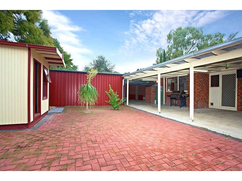 4 Chapman Crescent, Redwood Park SA 5097