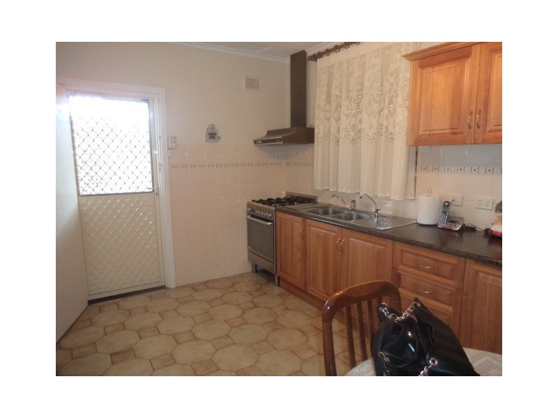 13 Taunton Avenue, Salisbury SA 5108