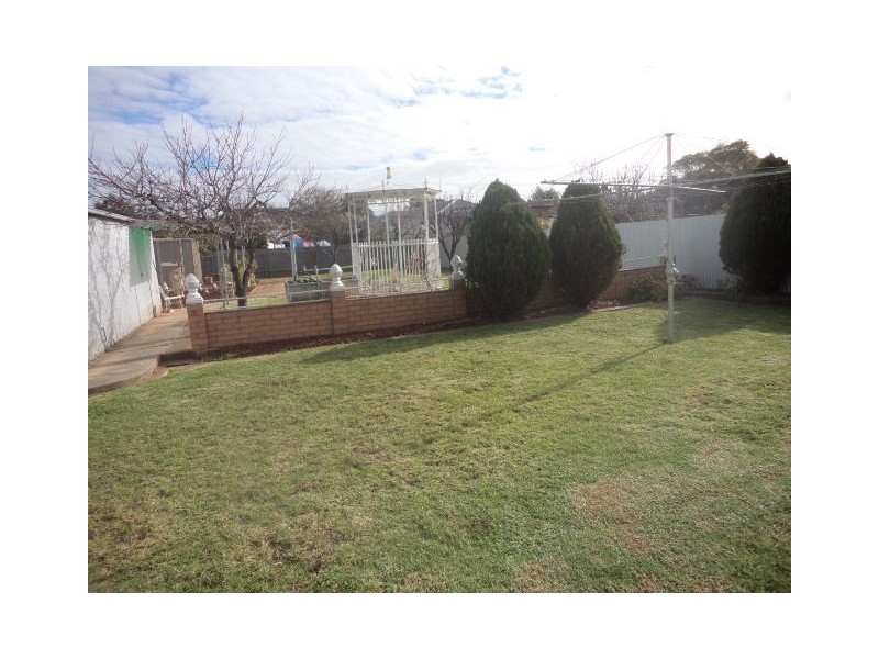 13 Taunton Avenue, Salisbury SA 5108