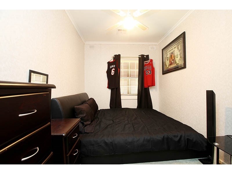 35 Hanson Road, Elizabeth Downs SA 5113