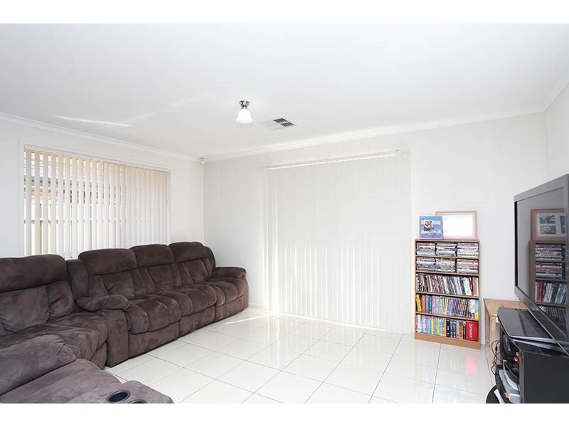 14 Oxford Drive, Andrews Farm SA 5114