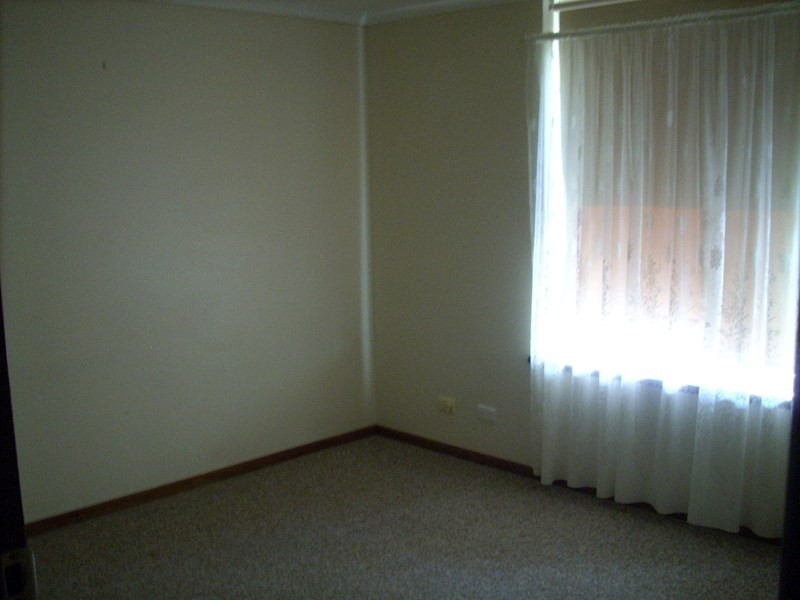 8b Kirk Street, Smithfield SA 5114