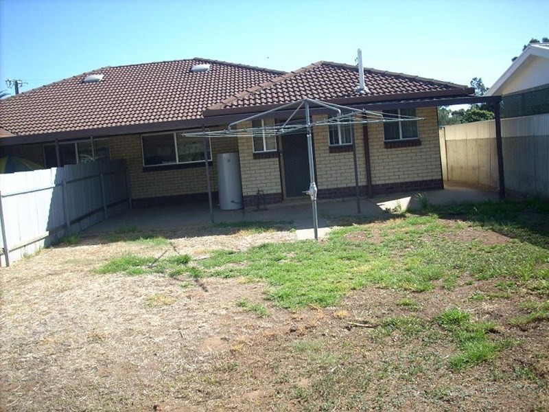 8b Kirk Street, Smithfield SA 5114