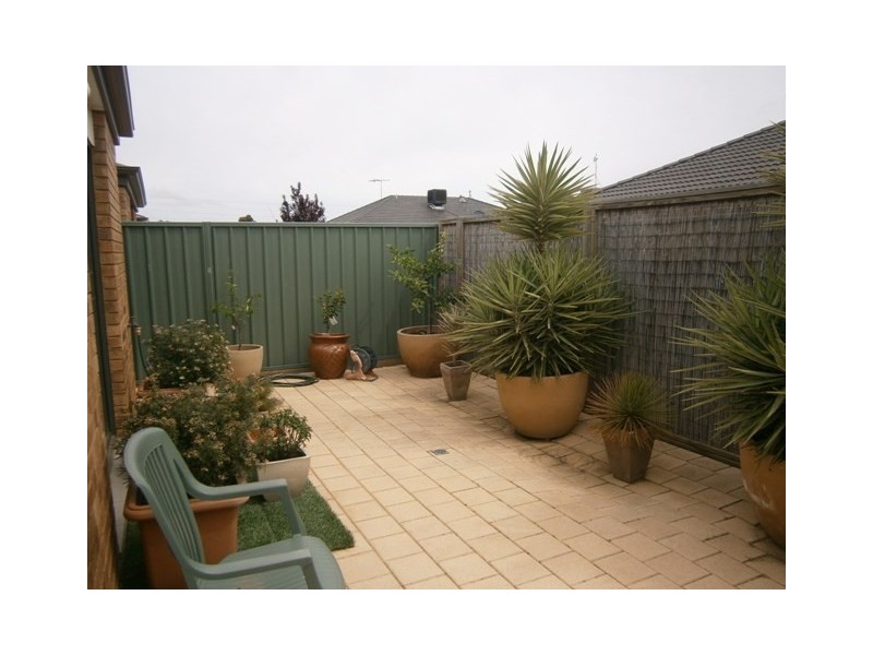 25 Tatura Road, Munno Para West SA 5115