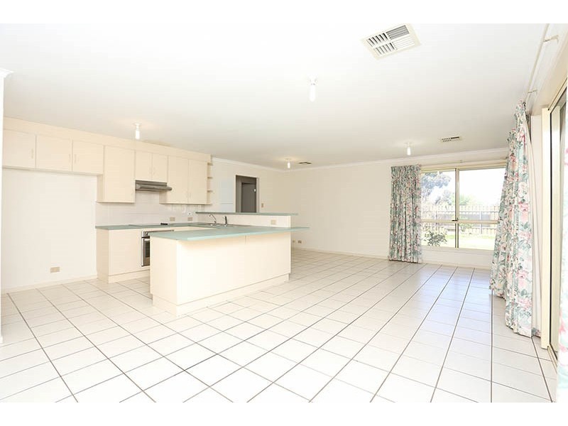 71 Leicester Grove, Andrews Farm SA 5114