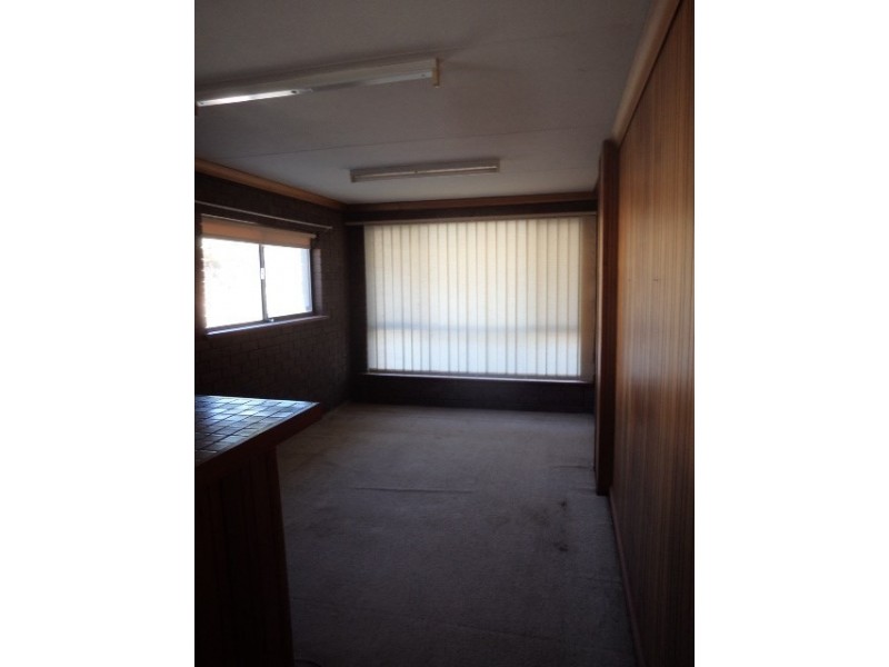 27 Alabar Crescent, Globe Derby Park SA 5110