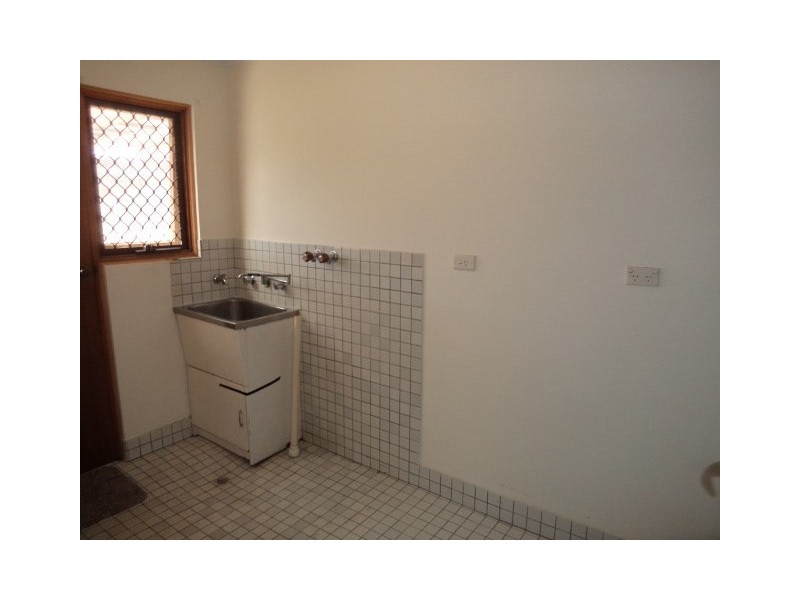 27 Alabar Crescent, Globe Derby Park SA 5110