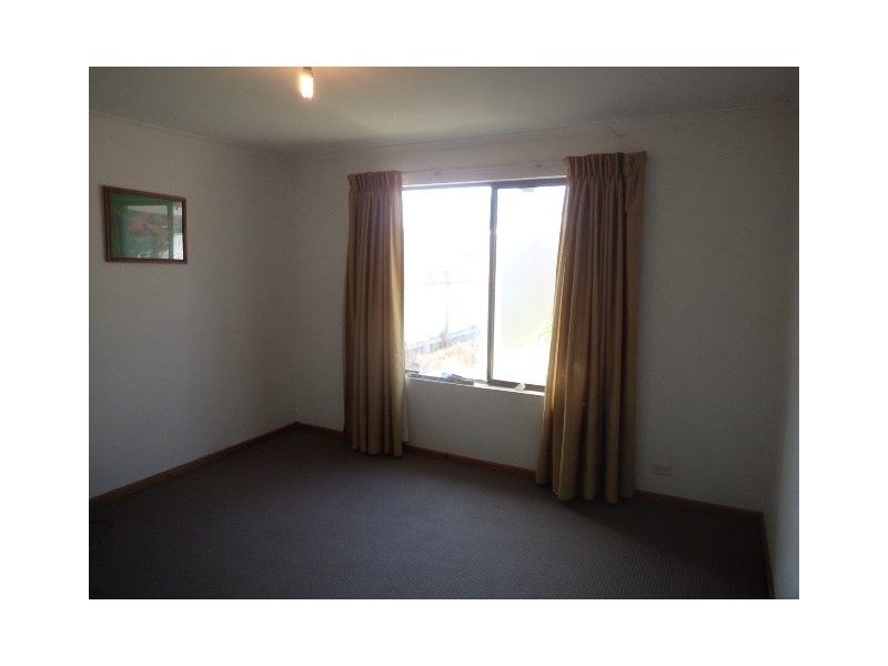 27 Alabar Crescent, Globe Derby Park SA 5110