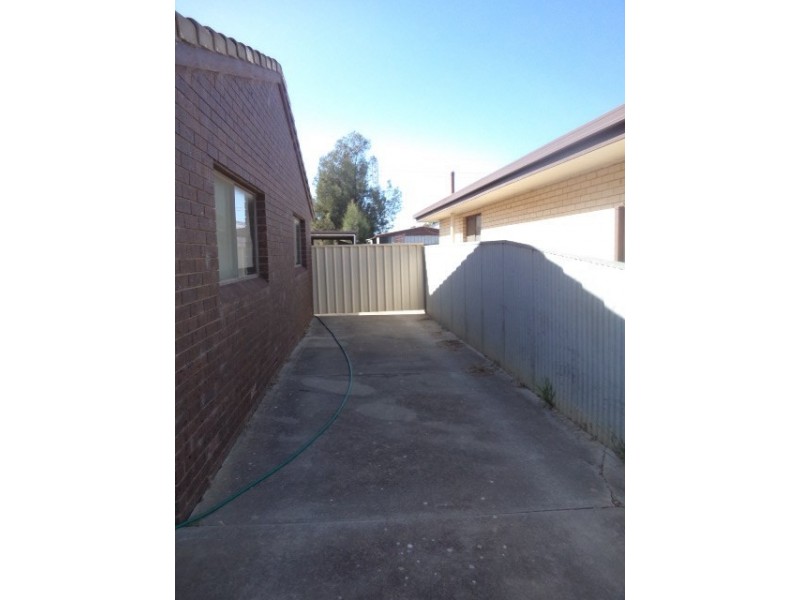 27 Alabar Crescent, Globe Derby Park SA 5110