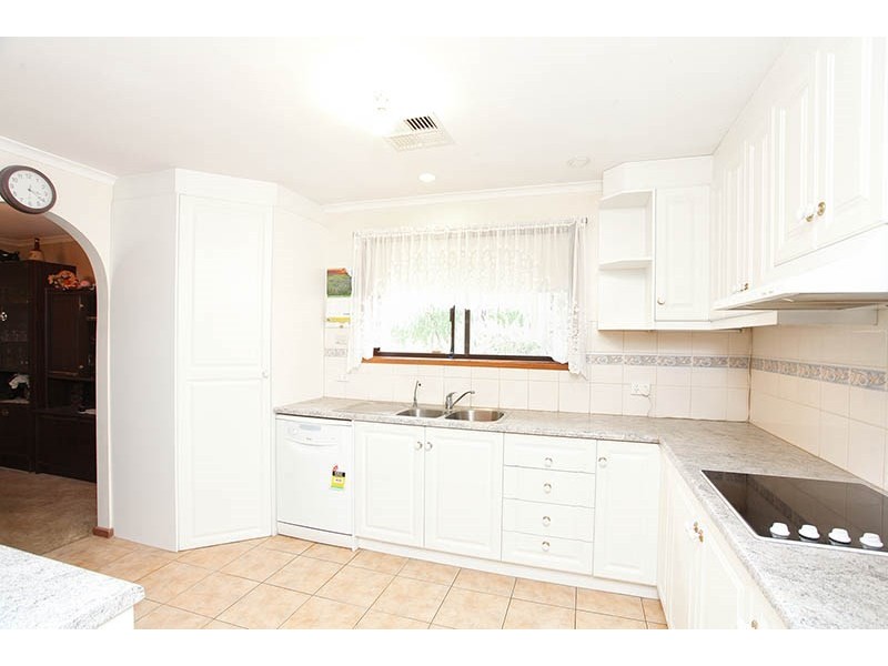 8 Spencer Street, Macdonald Park SA 5121