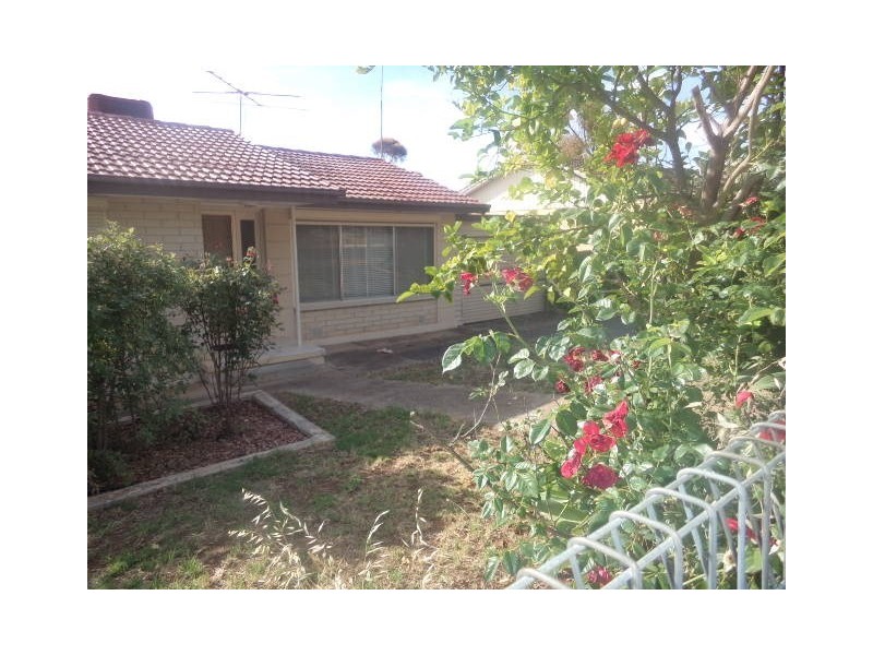 11 Woodlands Road, Elizabeth Downs SA 5113