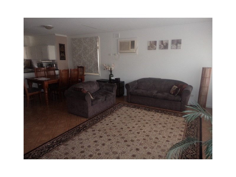 11 Woodlands Road, Elizabeth Downs SA 5113