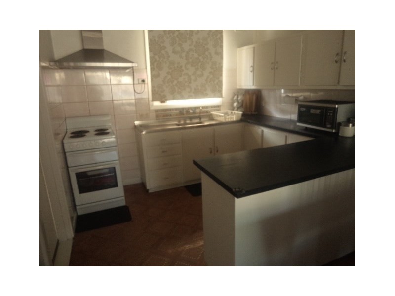 11 Woodlands Road, Elizabeth Downs SA 5113