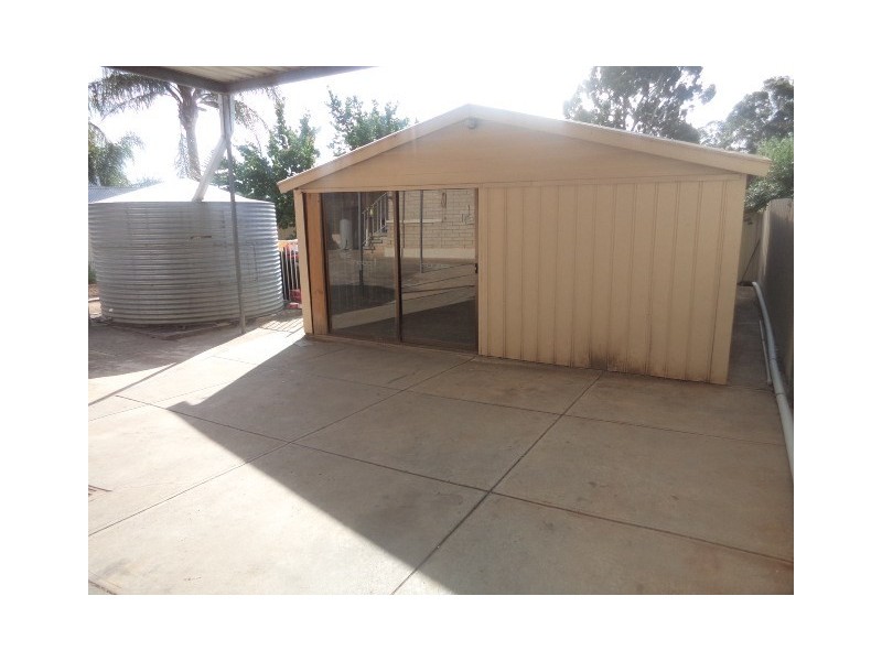 11 Woodlands Road, Elizabeth Downs SA 5113