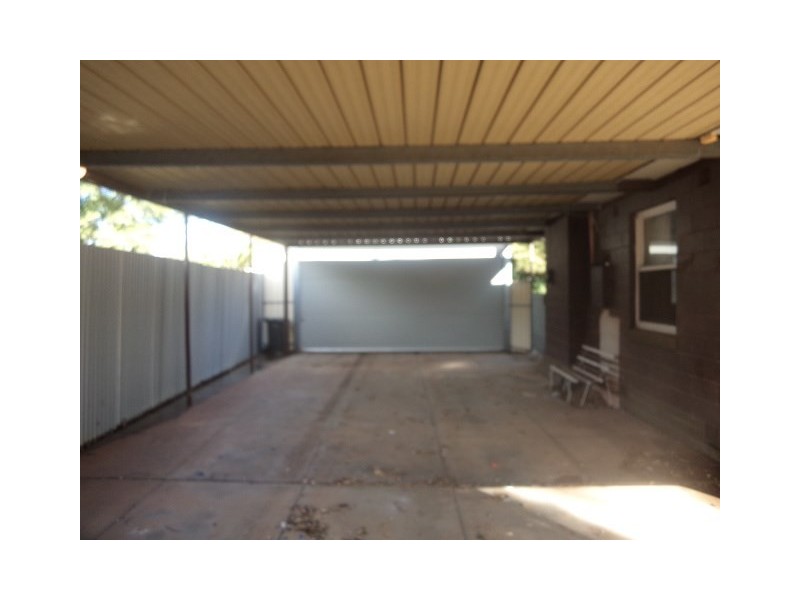 4 Cadley Street, Elizabeth Downs SA 5113