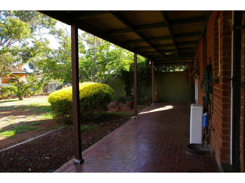 4 Upton Street, Elizabeth Vale SA 5112