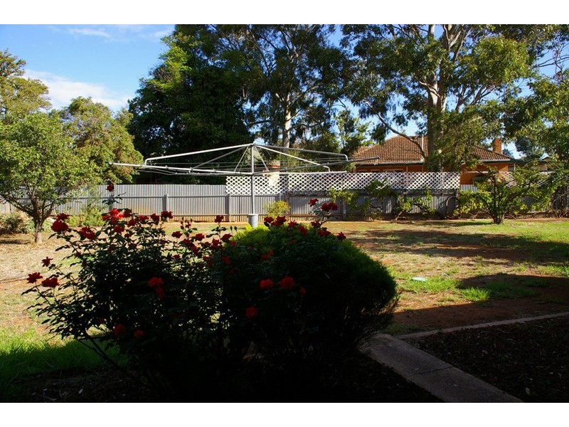 4 Upton Street, Elizabeth Vale SA 5112
