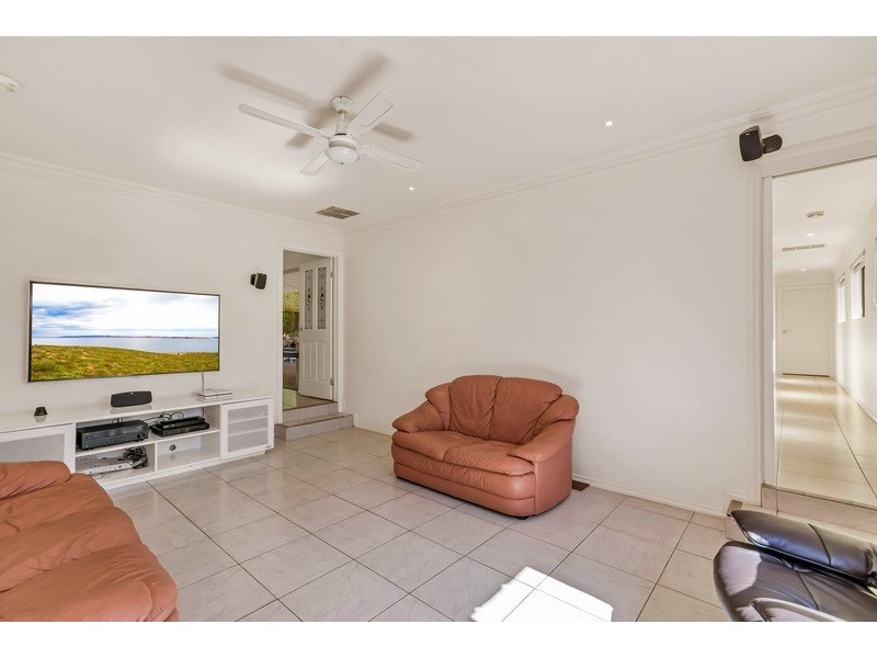 29 Hedgerow Drive, Gulfview Heights SA 5096