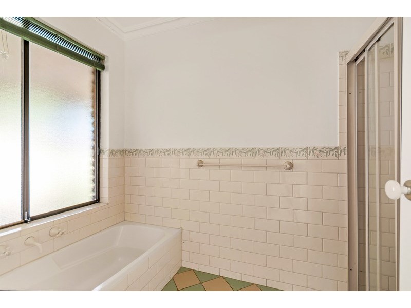 29 Hedgerow Drive, Gulfview Heights SA 5096