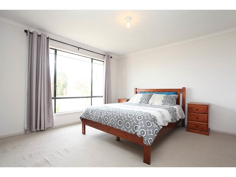 11 Manilla Street, Munno Para West SA 5115