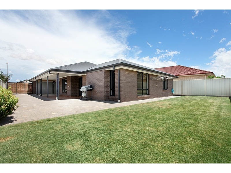 11 Manilla Street, Munno Para West SA 5115