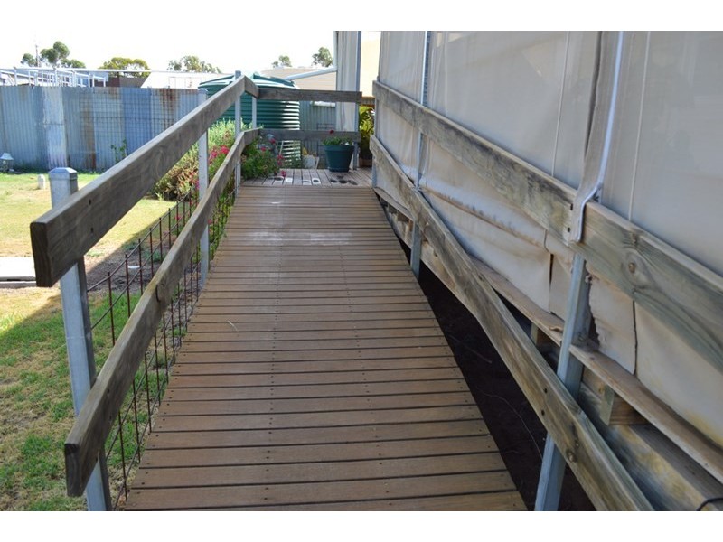 2 Second Street, Owen SA 5460