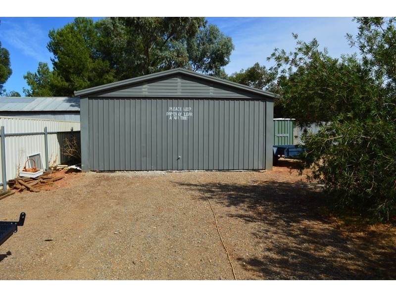 2 Second Street, Owen SA 5460