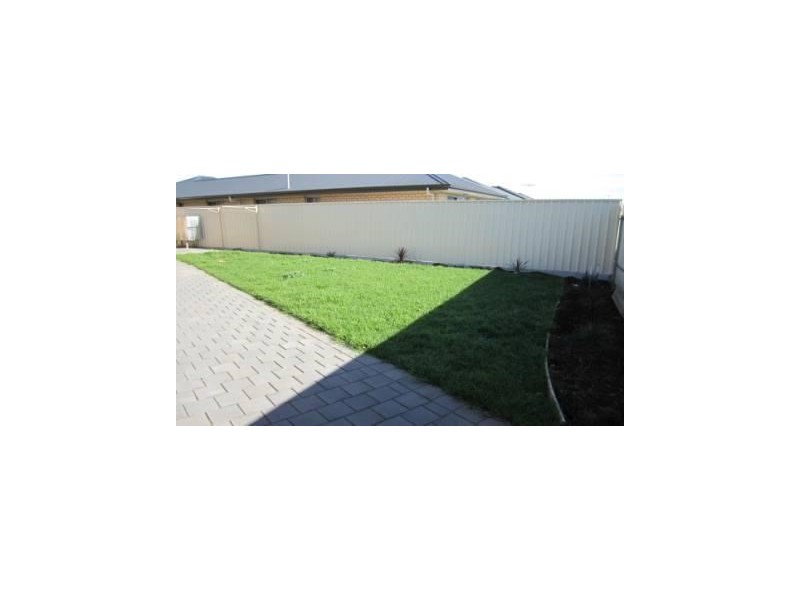 25 Overlander Way, Smithfield SA 5114