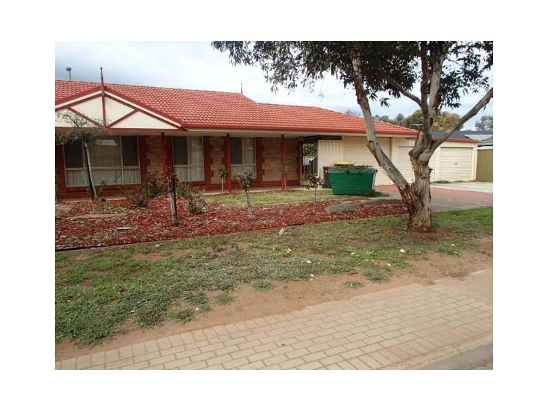 63 President Avenue, Andrews Farm SA 5114