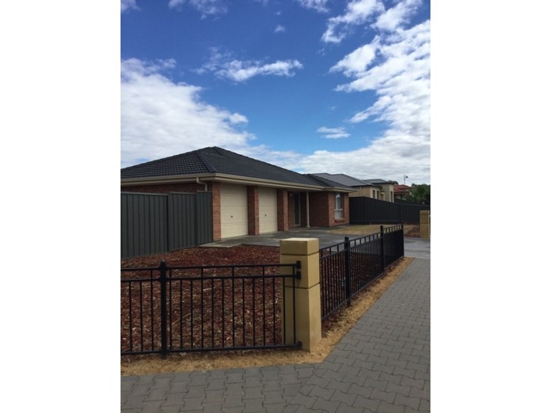 10 Langhorne Street, Andrews Farm SA 5114