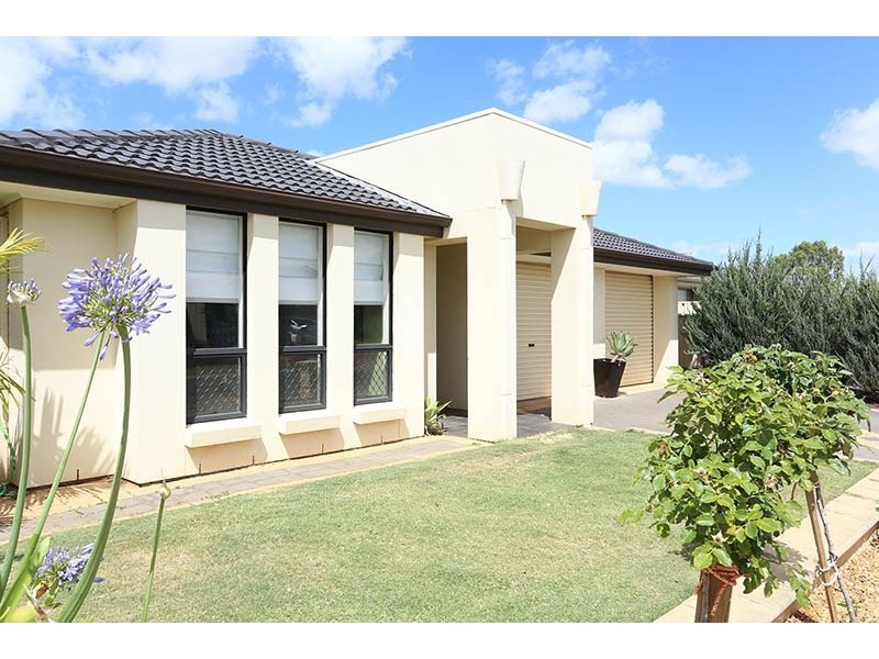 4 McLaren Court, Munno Para West SA 5115