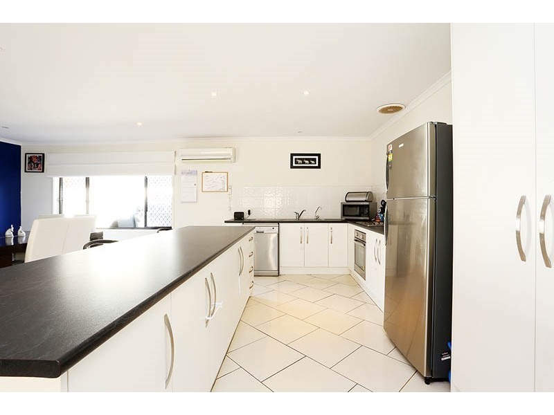 4 McLaren Court, Munno Para West SA 5115