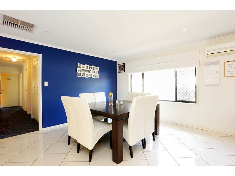 4 McLaren Court, Munno Para West SA 5115