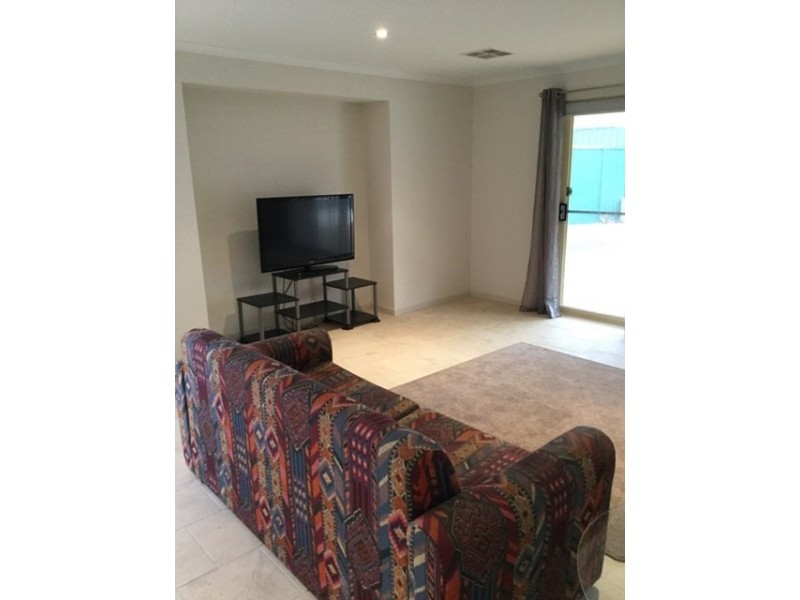 2 Bentley Road, Blakeview SA 5114