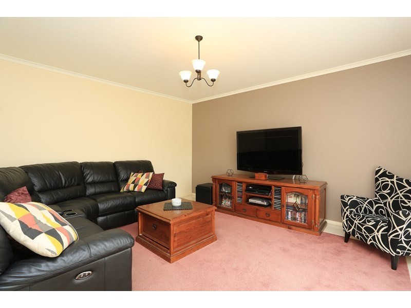 5 Frances Court, Blakeview SA 5114