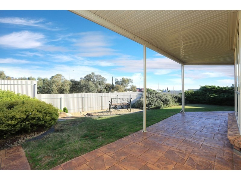 5 Frances Court, Blakeview SA 5114