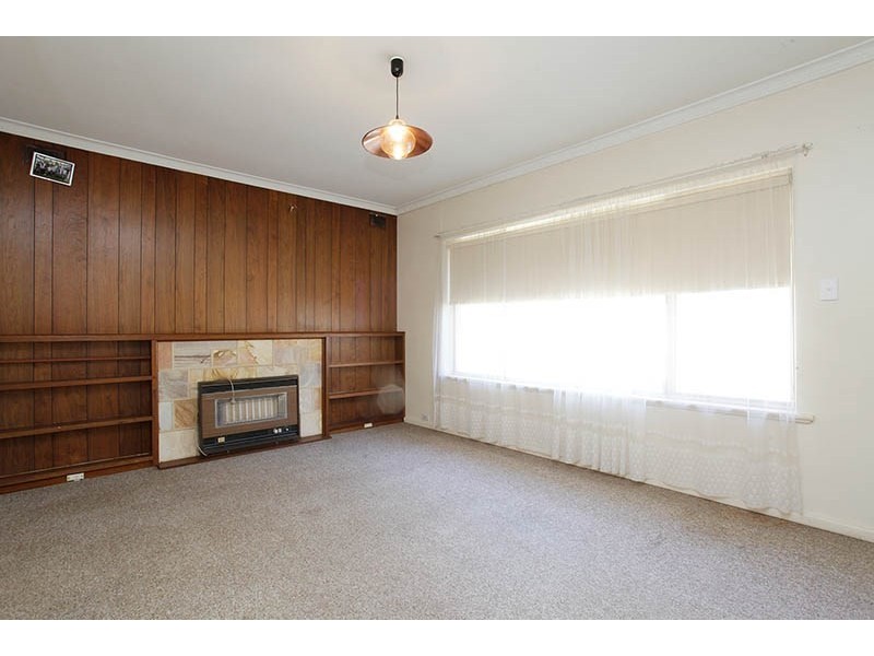 6 Mcintosh Crescent, Brahma Lodge SA 5109