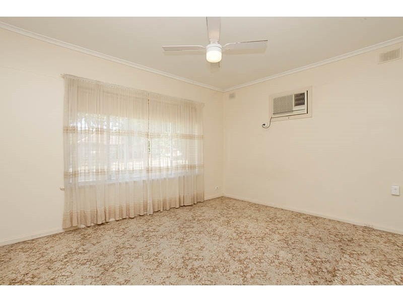 6 Mcintosh Crescent, Brahma Lodge SA 5109