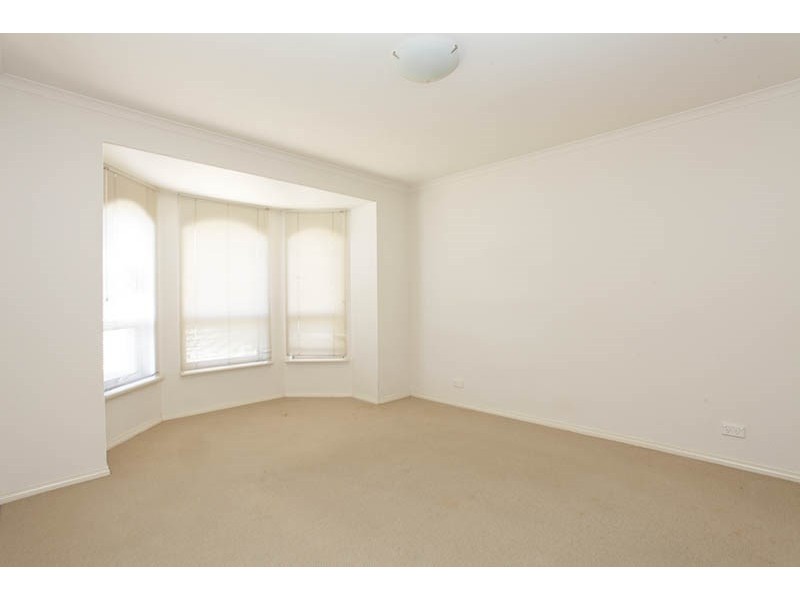 2 Dylan Close, Munno Para West SA 5115