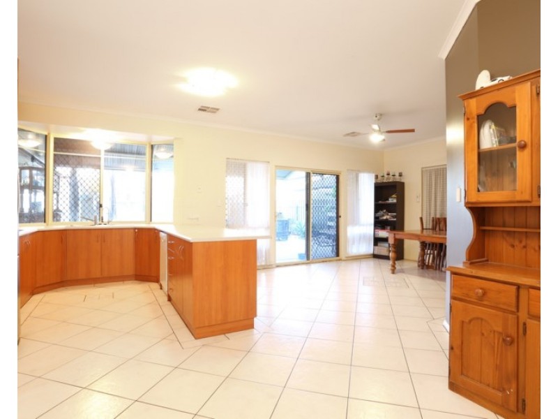 2 Victory Court, Andrews Farm SA 5114